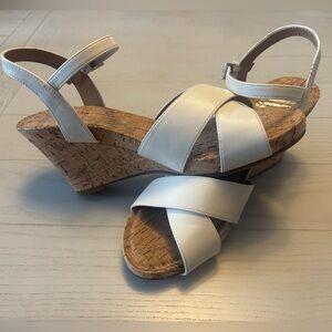 NWT Aersoles size 11 espadrille wedge